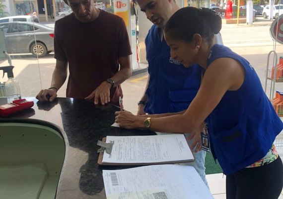 Procon Alagoas fiscaliza postos de combustíveis após a redução para 17% doo ICMS pelo Estado