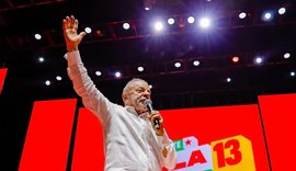 Lula critica André Valadão durante ato de campanha no Rio