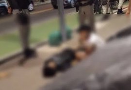 Jovem é baleado nas costas durante tentativa de assalto na orla de Pajuçara