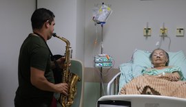 Música e afeto transformam ambiente hospitalar durante a Semana dos Avós em Maceió
