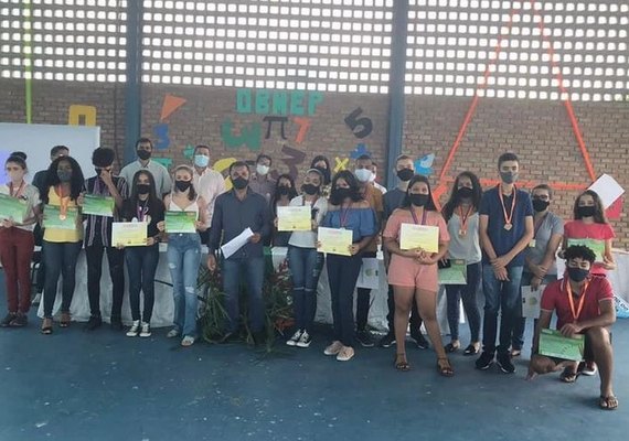 Aluna da rede municipal de Branquinha é medalhista na OBMEP