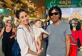 “Saí pra comprar sorvete”: veja relato de fã que encontrou Djavan em Maceió