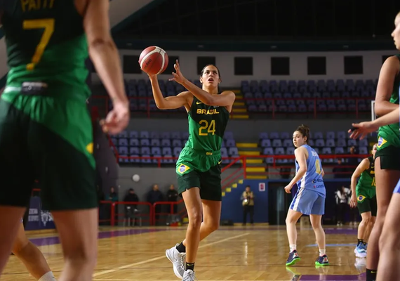 Seleção de basquete define time para o Pré-Olímpico com pivôs de 2m