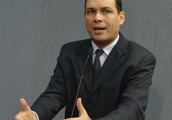Dudu Ronalsa explica ausência e diz que votaria contra veto do Fundeb