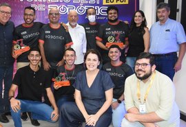 Alunos da Rede de eduação básica do Sesi são homenageados após conquista