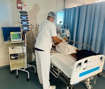 Hospital de Palmeira usa fisioterapia precoce para acelerar alta na UTI