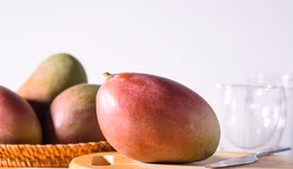 Contra o tarifaço, governo pode aumentar percentual de adição de frutas em bebidas