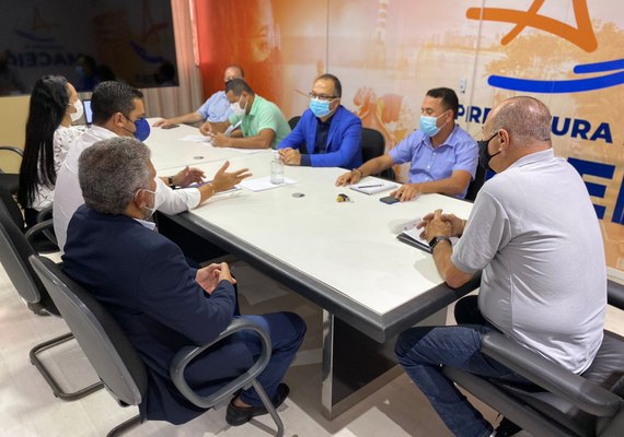 Unicafes participa de grupo de trabalho para abertura de posto de abastecimento de embarcações