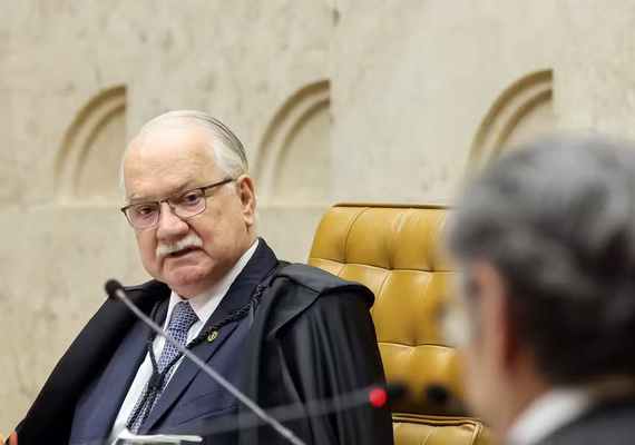 Fachin defende transparência em precatórios após cobrança de Gilmar