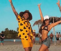 Climão de Medina com Neymar levanta rumores de afastamento por namoro