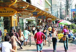 Veja o que abre e o que fecha no dia do trabalho em Maceió