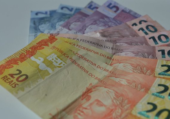 Renda domiciliar per capita atinge R$ 2.316 em 2025, aponta IBGE