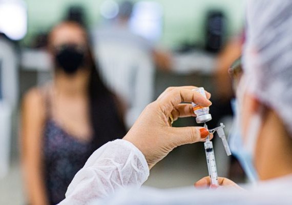 Arapiraca e Rio Largo registram mais de 90% de aproveitamento de vacinas