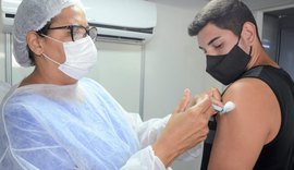Mais de 330 mil pessoas em Alagoas estão aptas para receber a dose de reforço contra a covid-19