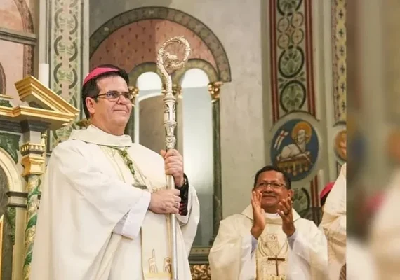 Arcebispo de Maceió restringe missa tridentina e gera críticas