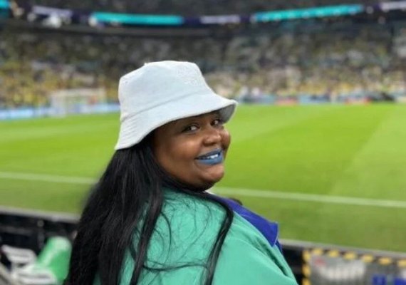 MC Carol flerta com policial no Catar e quase é presa: ''Saí correndo''