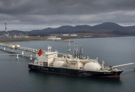 União Europeia amplia importação de gás natural liquefeito da Rússia