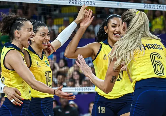 Brasil vence Japão no vôlei feminino e garante vaga nas quartas de final
