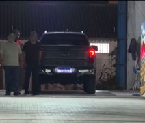 Vídeo: confira o momento em que Collor deixa presídio para cumprir prisão domiciliar