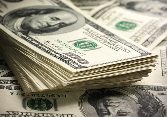 Após duas quedas, Dólar volta a subir e é vendido a R$ 5,12