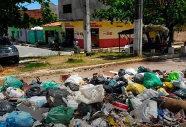 Defensoria prepara ação contra Prefeitura de Maceió por crise na coleta de lixo