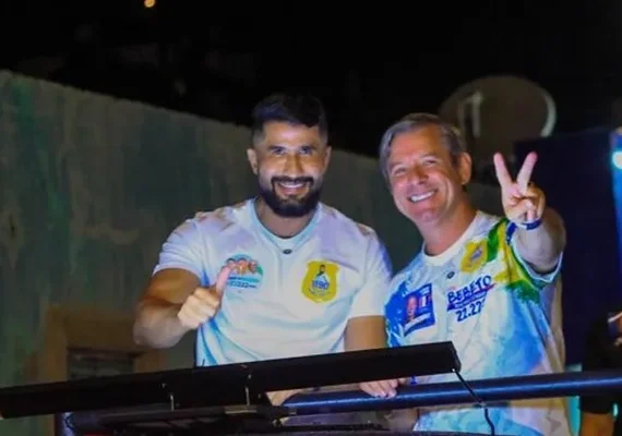 Caravana da direita reúne Cabo Bebeto e Fábio Costa na Ponta da Terra