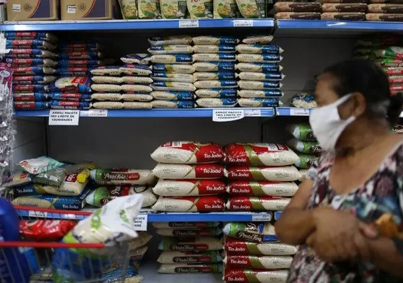 Pesquisa: pessoas de menor poder aquisitivo são os que mais sofrem com inflação elevada