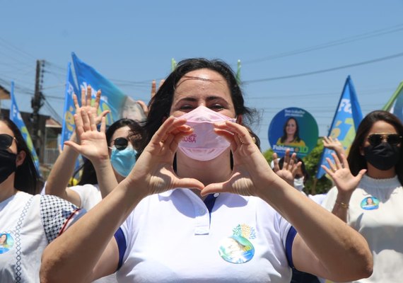 Fabiana percorre Brasília na manhã deste sábado