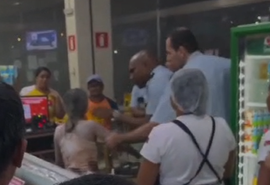 Mulher ateia fogo ao próprio corpo dentro de supermercado no bairro do Jacintinho