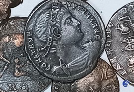 Túmulo antigo com moedas de prata retratando lutadores é descoberto na Turquia