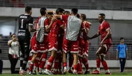 CRB vence no Rei Pelé e mantém 100% no Alagoano
