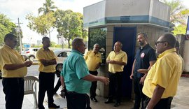 Basile declara apoio aos taxistas de Maceió: 'É preciso novas políticas que reduzam a carga tributária'