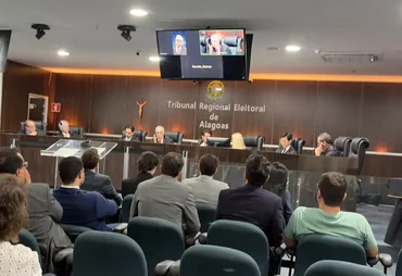 Kelmann vence no TRE e mantém mandato na Câmara de Maceió