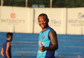 Manga Escobar é opção para partida contra Fortaleza