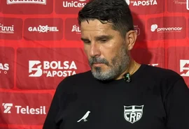 Eduardo Barroca recebe respaldo da diretoria do CRB e admite fase difícil