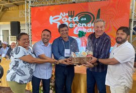 Governador em exercício, Ronaldo Lessa prestigia lançamento do Rota da Merenda e defende cooperativismo