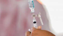 Maceió começa a imunizar pessoas com 50 anos ou mais com a 4ª dose