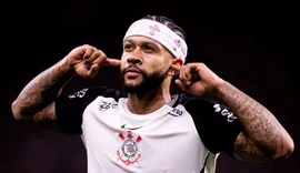 Corinthians envia contrato de renovação para Memphis Depay