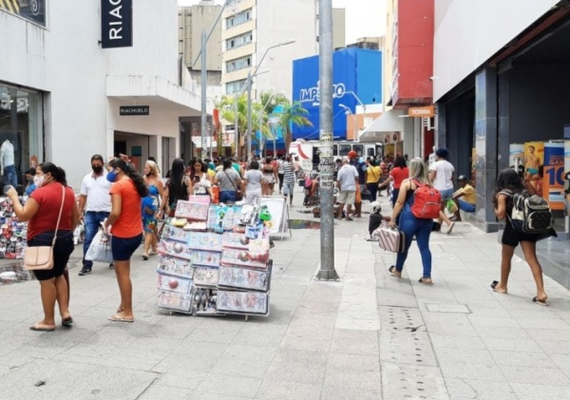 Último dia do ano é marcado com pouco movimento no centro de Maceió
