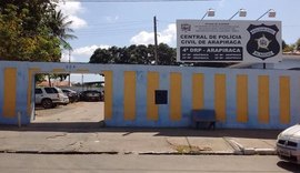 Familiares encontram homem morto em carro no município de Arapiraca
