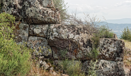 Arqueólogos descobrem possível santuário helenístico de 2.200 anos na Turquia