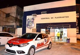 Polícia Militar flagra suspeito de crimes com submetralhadora artesanal