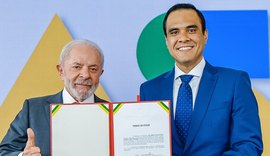 Novo ministro do Turismo toma posse e defende acesso da população ao setor