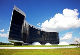 Pedido feito por PT contra presidente e primeira dama é rejeitado pelo TSE