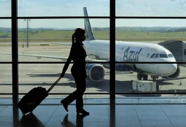 Governo tem plano para vender passagem aérea a R$ 200, diz ministro Márcio França