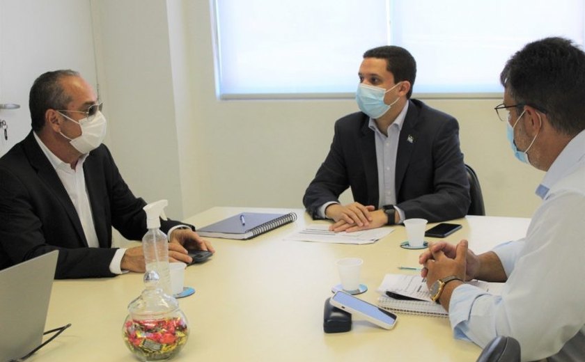 Secretaria de Economia recebe Federação do Comércio de Alagoas para discutir cooperações