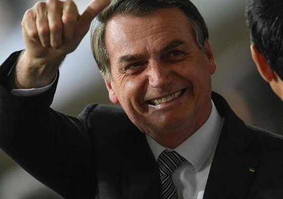 Bolsonaro requisita decisão correta a deputados sobre decreto de armas