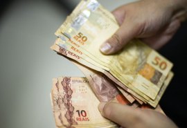 Receita Federal inicia pagamento da restituição do IRPF