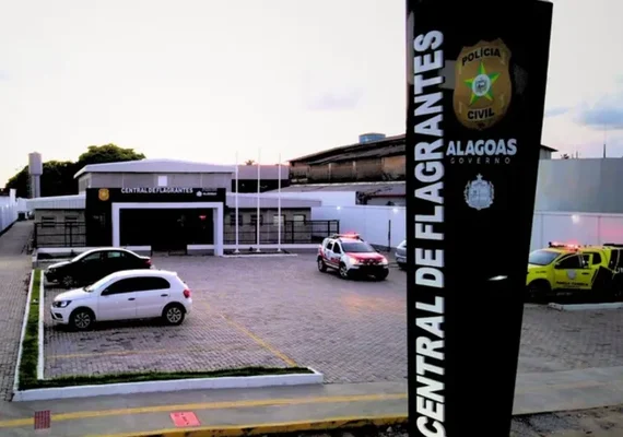 Homem é preso após ameaçar ex-companheira e filhos em Rio Largo