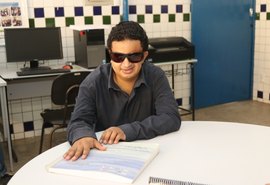 Centro Cyro Accioly oferta cursos de atendimento a pessoas cegas